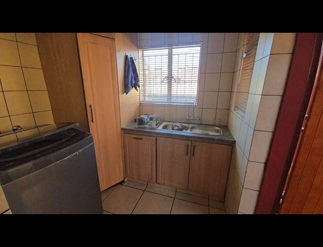 4 BEDROOM HOUSE FOR SALE IN FLORAUNA